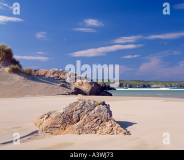 La Scozia, Western Isles, isola di Lewis, Uig Sands, Traigh Uuige. Vista sul mare oltre a Camas Uig Foto Stock