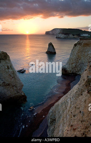 Pile del mare della baia di acqua dolce Isle of Wight England Regno Unito Foto Stock