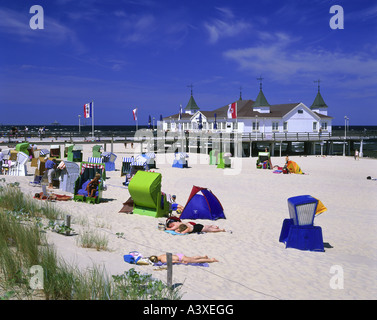 Geografia / viaggi, Germania, Meclemburgo-Pomerania, Usedom, Ahlbeck, spiaggia, con tetto di sedie da spiaggia in vimini, tende, Europa, M Foto Stock