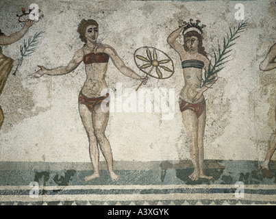 "Belle Arti, mondo antico impero romano, mosaico, donne in 'bikini', 3rd/IV secolo d.c. Villa del Casale, Piazza Amerina, Sici Foto Stock