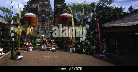 Viaggio/geografia, Indonesia, Bali, tradizione/folklore, danza Barong, Rangda e Dewi Kunti, Asia sudorientale, mitologia, creatura mitologica, danza, cerimonia, strega, Batulan, Foto Stock