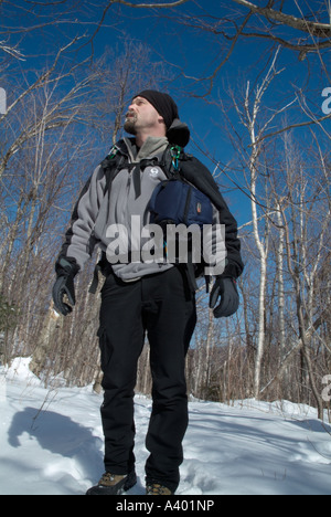 Escursionista' s barba ricoperto di ghiaccio, carnagione, guardare, trattamenti per il viso, i capelli,personalità,scalatore,faccia,adulto,freddo escursionismo Foto Stock