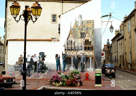 Affresco murale raffigurante le riprese di La Grande Vadrouille movie, Direttore Gérard Oury, girato nel 1966, Dijon, Côte d'Or, Borgogna, in Francia, in Europa, Foto Stock