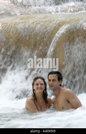 Matura in Dunns River Falls Ocho Rios Giamaica Foto Stock