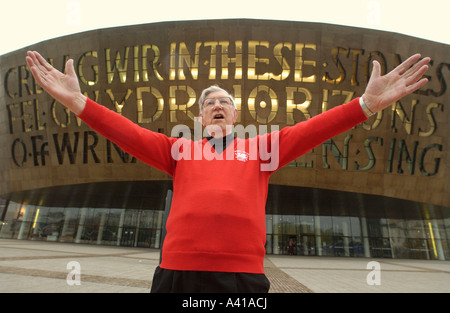 Gli stati di Sydney coro gallese dall' Australia in esecuzione al Wales Millennium Centre Cardiff Bay South Wales UK Foto Stock