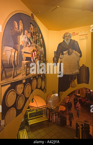 Germania Nuernberg taditional vecchio ristorante e birreria Barfuesser Foto Stock