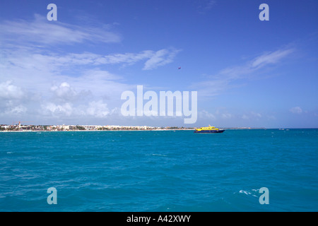 Cozumel ferry a Playa del Carmen Quintana Roo membro la penisola dello Yucatan Messico America Centrale Foto Stock