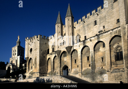 Avignon Palazzo Papale del Palais des Papes francese Francia Provenza Foto Stock