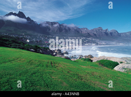 Camps Bay vicino a Città del Capo in Sud Africa Foto Stock