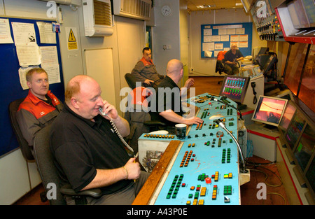 Il pulpito affacciato sul nastro a caldo mulino a Tata Corus Llanwern acciaierie Newport South Wales UK Foto Stock