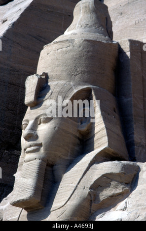 Statua di Ramses il secondo (Abu Simbel-Egypt) Foto Stock