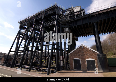 Radlett Boat Lift dopo il restauro Foto Stock