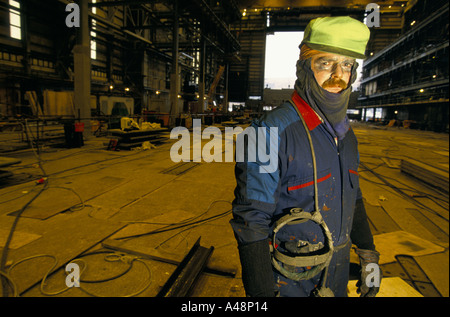 Maintence lavoratore a Faslane Dockyard Scozia Scotland Foto Stock