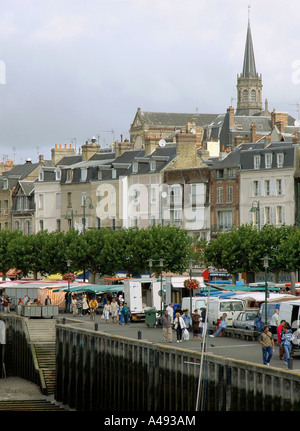 Vista panoramica di Trouville canale inglese La Manche Normandia Normandie Nord Ovest della Francia Europa Foto Stock