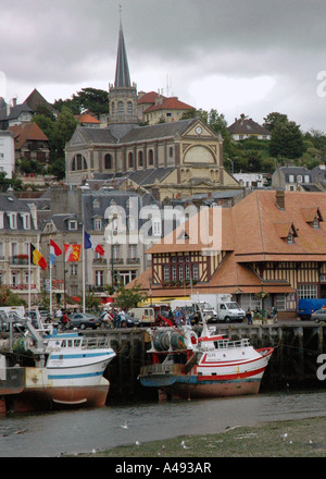 Vista panoramica di Trouville canale inglese La Manche Normandia Normandie Nord Ovest della Francia Europa Foto Stock