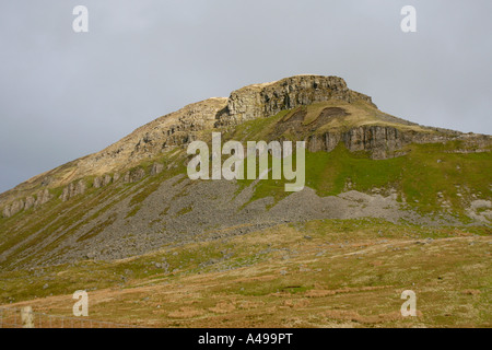 La western faccia del Pen-y-Ghent Foto Stock