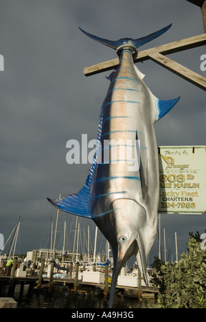 USA Florida Keys Pesce vela replica visualizzati nella città vecchia storica waterfront Key West Foto Stock