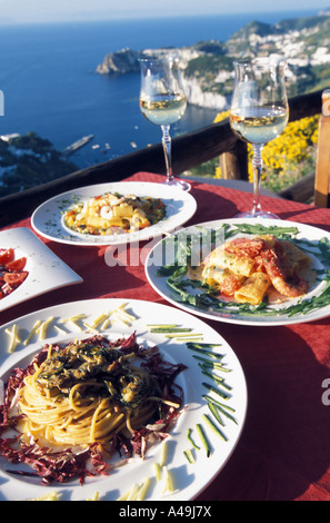 Terrazza Il Tramonto ristorante Isola di Ponza Lazio Italia Foto Stock