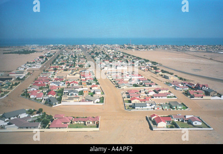 La Namibia vista aerea della città costiera di Swakopmund Foto Stock