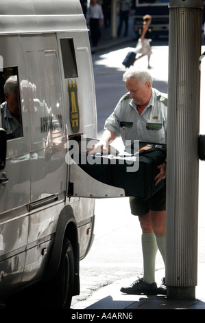 La sicurezza dei trasporti in contanti Foto Stock