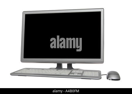 Computer con monitor widescreen ritagliata su sfondo bianco Foto Stock