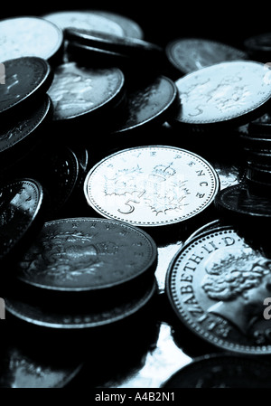 5 pence pezzi. Foto di Patrick patricksteel in acciaio Foto Stock