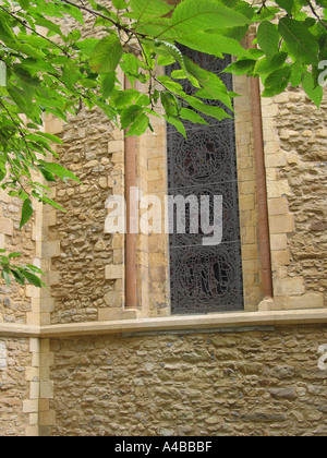 Il tempio la finestra della Chiesa e Artchitechure tempio interno Fleet Street Temple di Londra Foto Stock