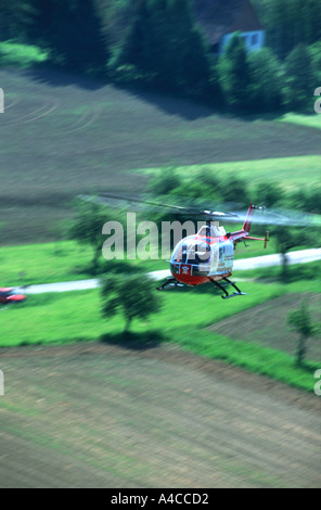 Salvataggio in elicottero in volo, Markdorf Germania meridionale Foto Stock