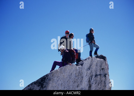 Gli alpinisti sulla guglia di piccione Bugaboo Parco Provinciale BC Canada Foto Stock