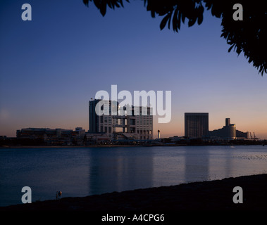 Fuji-Sankei Communications Group Headquarters Building, Odaiba, presso Tokyo, 1996. Architetto: Kenzo Tange Associates Foto Stock