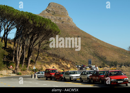 I taxi di attendere in linea per una tariffa. Città del Capo Sud Africa RSA Foto Stock