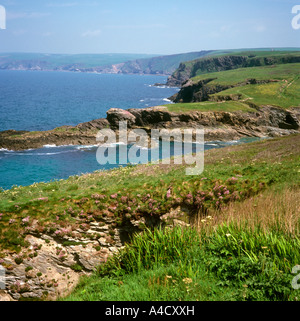 Regno Unito North Cornwall costa al porto di Baia Izaac Foto Stock