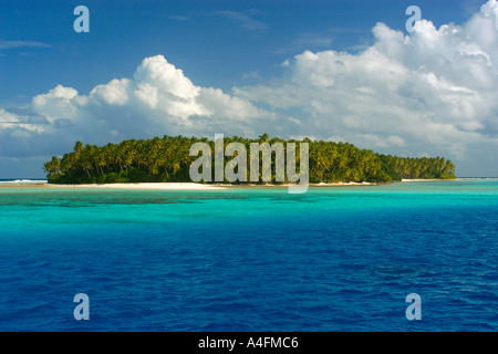 Isola disabitata Namu atollo delle Isole Marshall N Pacific Foto Stock