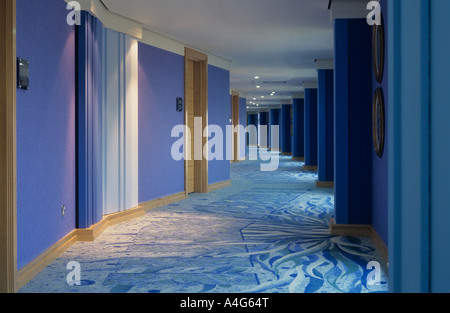 Corridoio blu Foto Stock