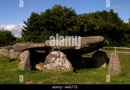 Arthurs pietra una sepoltura camera situato su una collina vicino Dorstone Golden Valley Herefordshire England Regno Unito Foto Stock