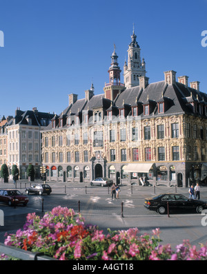 Scena di strada place du charles de gaulle Lille Hauts de Francia Francia Foto Stock