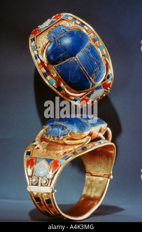 Braccialetto scarabeo da Tutankhamon della tomba del XIV secolo A.C. Artista: sconosciuto Foto Stock