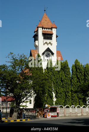 Il Azania anteriore chiesa luterana costruito nel 1898 dai missionari tedeschi, Dar es Salaam, Tanzania Foto Stock