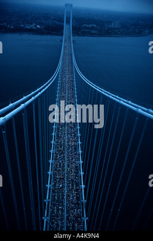 Maratona di new york bridge Foto Stock