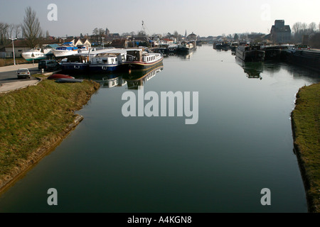 Francia, Cote-d'Or, Saint-Jean-de-Losne, il fiume Saone Foto Stock