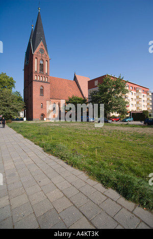 Friedenskirche contro il cielo blu. Frankfurt/Oder). Francoforte sull'Oder. Brandeburgo. Germania. Foto Stock