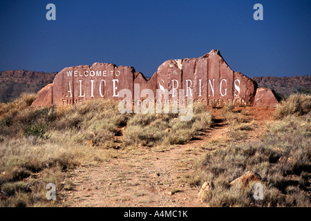 'Benvenuti ad Alice Springs' firmare in Australia Territori del Nord. Foto Stock