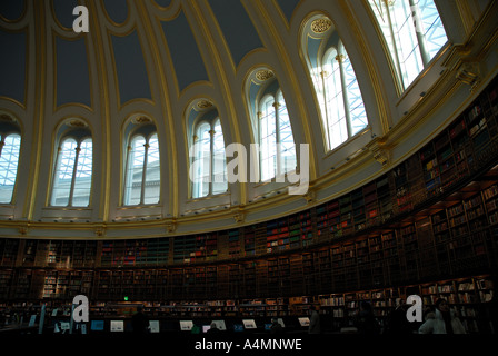 Sala lettura Biblioteca Museo Britannico Foto Stock