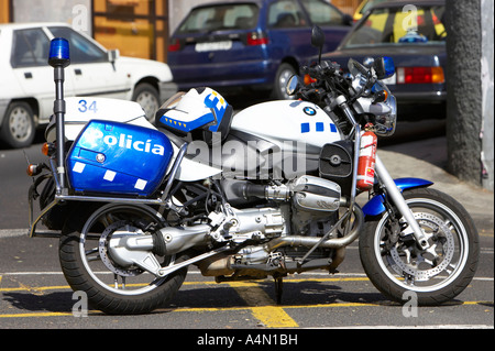 BMW polizia spagnola policia local bike parcheggiata in Santa Cruz Tenerife Canarie Spagna Foto Stock