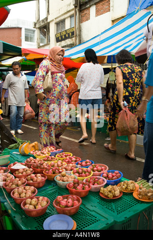 Borneo malese Sarawak Kuching mercato domenicale di stallo di pomodoro Foto Stock