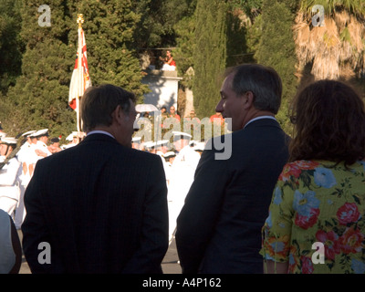 Geoff HOON, allora Segretario di Stato per la difesa, frequentando il terzo centenario Celebrazioni in Gibilterra, 2004 Foto Stock