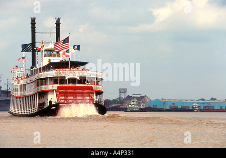 Natchez rinnovato vecchio tempo Mississippi riverboat motonave New Orleans in Louisiana Foto Stock