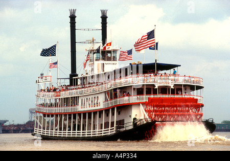 Natchez rinnovato vecchio tempo Mississippi riverboat motonave New Orleans in Louisiana Foto Stock