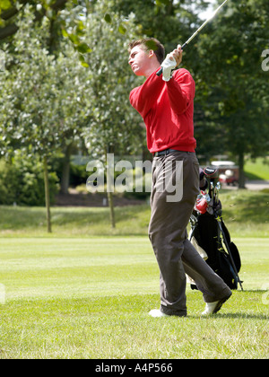 Approccio shot presso il PGA golf europro tour 2004 Sprowston Manor Hotel Marriott tour evento sprowston Norwich Norfolk East Anglia Foto Stock