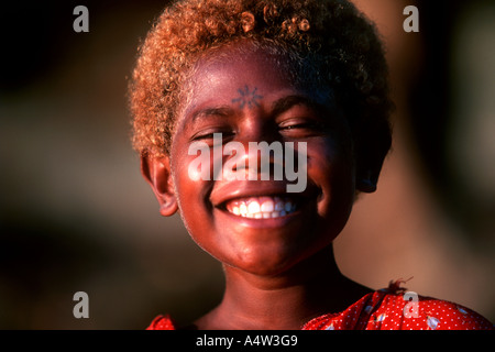 Linette una giovane ragazza di Tembin villaggio sulla costa ovest della Nuova Irlanda Tembin Nuova Irlanda provincia di Papua Nuova Guinea Foto Stock